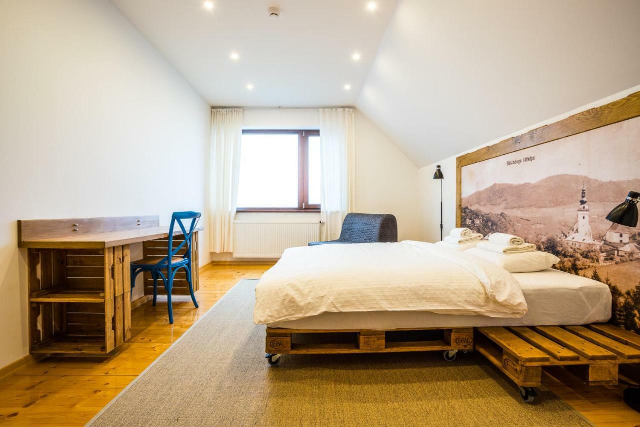 Antosikov Majer Guest House บันสกา ชีอาว์นีซา ภายนอก รูปภาพ
