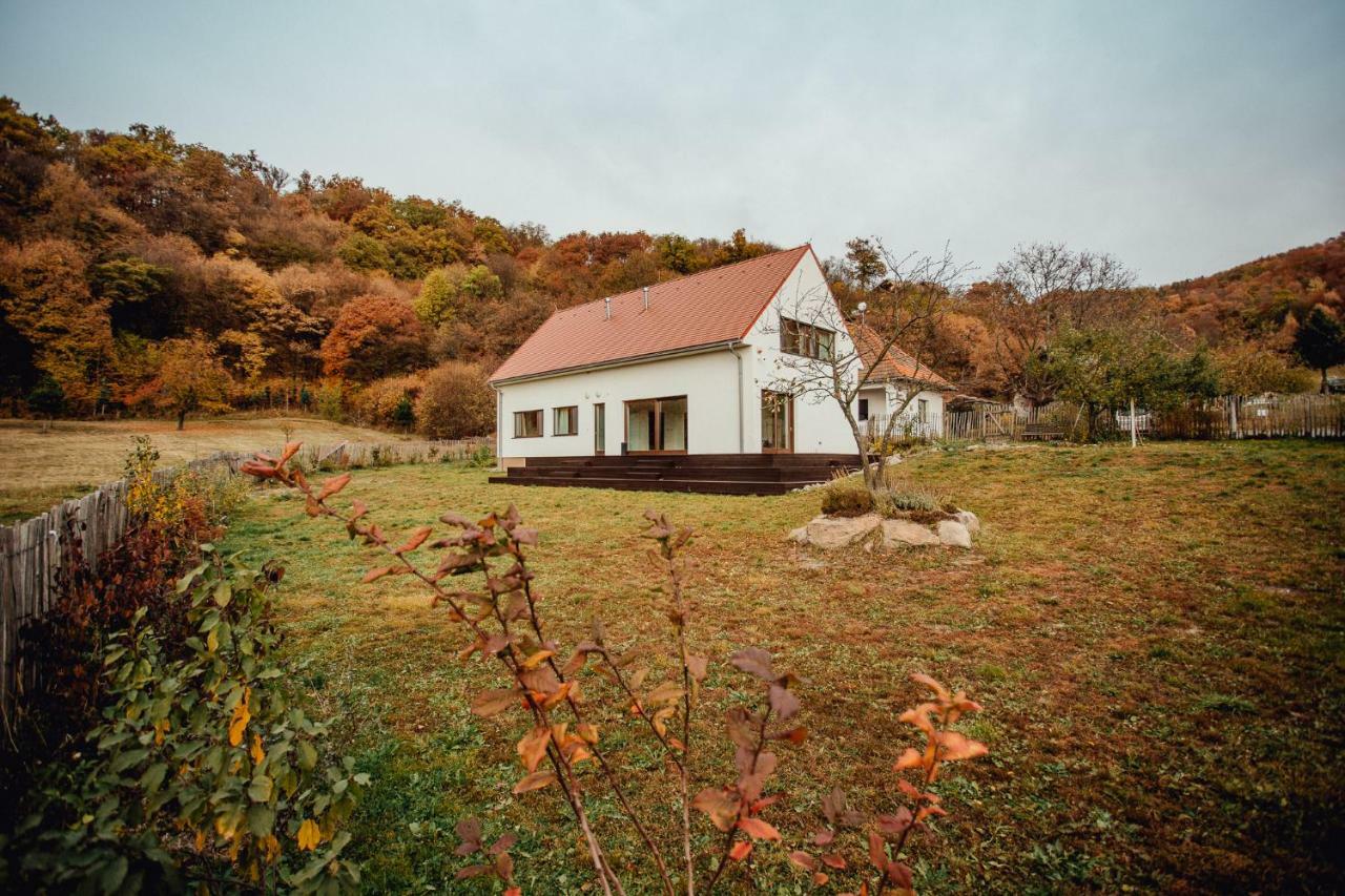 Antosikov Majer Guest House บันสกา ชีอาว์นีซา ภายนอก รูปภาพ
