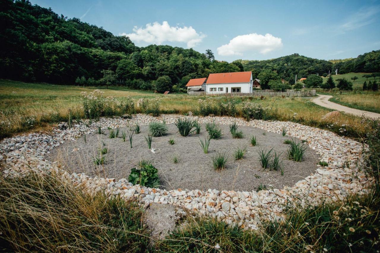 Antosikov Majer Guest House บันสกา ชีอาว์นีซา ภายนอก รูปภาพ